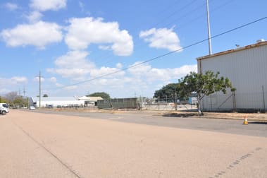 115-147 Perkins Street South Townsville QLD 4810 - Image 3