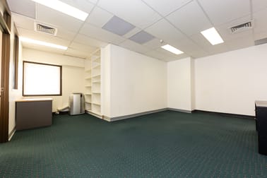 T4L2/82 Smith Street Darwin City NT 0800 - Image 3