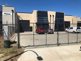 2/50 Mordaunt Cct Canning Vale WA 6155 - Image 2