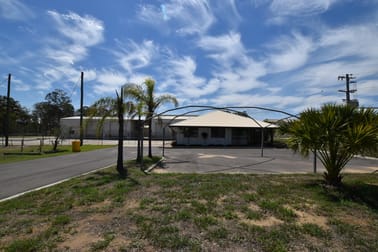 16 Dennis Street Boyne Island QLD 4680 - Image 3