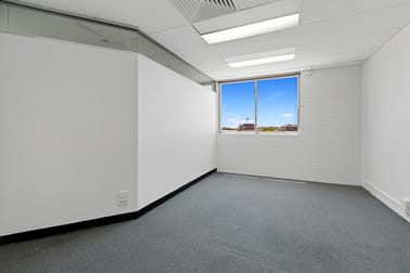 7/182 Bay Terrace Wynnum QLD 4178 - Image 1