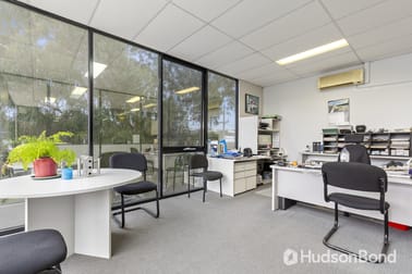 32 Hamilton Street Oakleigh VIC 3166 - Image 2