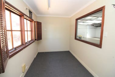 2/139 North Street North Toowoomba QLD 4350 - Image 3