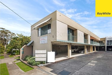 2b/5 Glenelg Avenue Mermaid Beach QLD 4218 - Image 3