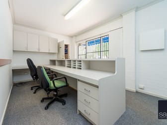 6/10 Shields Crescent Booragoon WA 6154 - Image 2