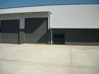 Unit 3/4 Dwyer Court Chinchilla QLD 4413 - Image 3