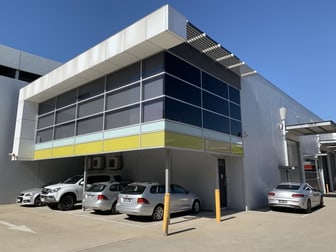 Unit 9/9-173 Salmon Street Port Melbourne VIC 3207 - Image 1