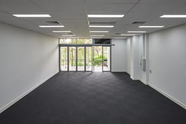 1/4 Hyde Parade Campbelltown NSW 2560 - Image 2