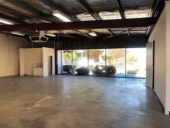 1/30 Adams Drive Welshpool WA 6106 - Image 2