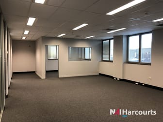 1/482 Kingsford Smith Drive Hamilton QLD 4007 - Image 1