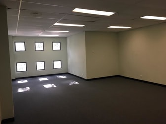 Unit  15/100 New Street Ringwood VIC 3134 - Image 3
