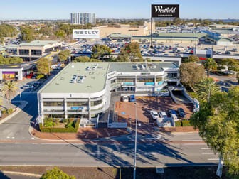135 Riseley Street Booragoon WA 6154 - Image 2