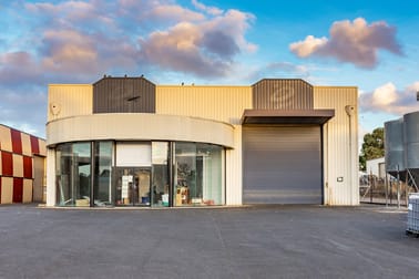 12 Light Crescent Mount Barker SA 5251 - Image 2