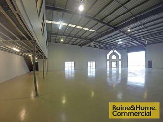 1/256 Leitchs Road Brendale QLD 4500 - Image 2