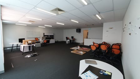 3/20-26 Sabre Drive Port Melbourne VIC 3207 - Image 2