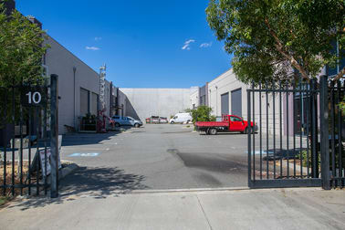 Unit 6/10 Dillington Pass Landsdale WA 6065 - Image 2