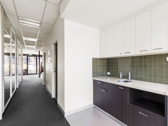 2/202 Ferntree Gully Road Notting Hill VIC 3168 - Image 3
