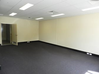 2/14 Hammond Road Cockburn Central WA 6164 - Image 3