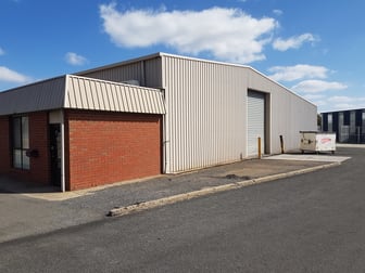 1/5 Old Creswick Road Wendouree VIC 3355 - Image 1