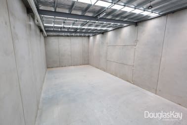 2/2 Carrington Drive Albion VIC 3020 - Image 3