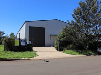 Unit 1 | 19 Croft Cres Harristown QLD 4350 - Image 1