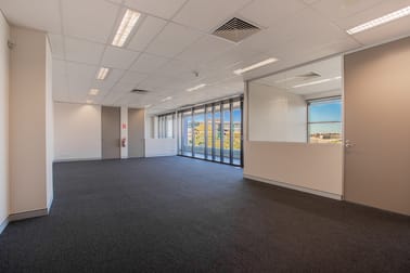 3.16/33 Lexington Drive Bella Vista NSW 2153 - Image 2