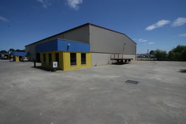 2/14 Mary Street Pakenham VIC 3810 - Image 1