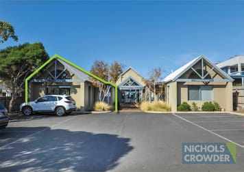 2/4 Langrigg Avenue Mount Martha VIC 3934 - Image 1