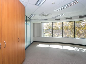 3 / 10 Eastbrook Terrace East Perth WA 6004 - Image 2
