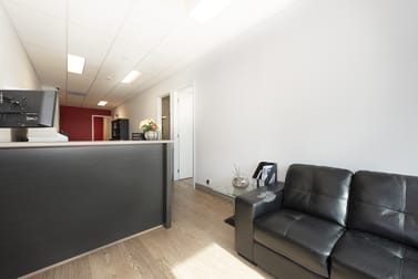 2/207-211 Buckley Street Essendon VIC 3040 - Image 3