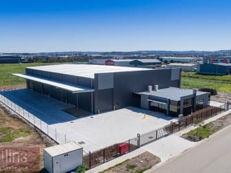 48 Exchange Drive Pakenham VIC 3810 - Image 1