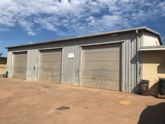 9 Douglas Street Emerald QLD 4720 - Image 1