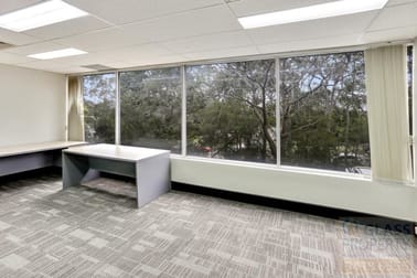31-33 Chaplin Drive Lane Cove NSW 2066 - Image 2