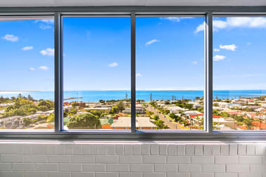 504/182 Bay Terrace Wynnum QLD 4178 - Image 1