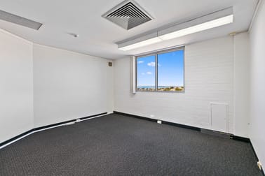 506/Lot 12 182 Bay Terrace Wynnum QLD 4178 - Image 2