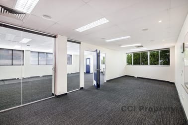 63 Annerley Road Woolloongabba QLD 4102 - Image 2