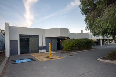 1/10 Leghorn St Rockingham WA 6168 - Image 2