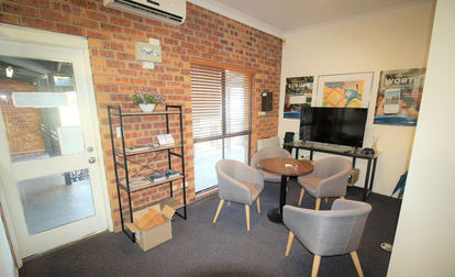8/33 Tallebudgera Creek Road Burleigh Heads QLD 4220 - Image 2