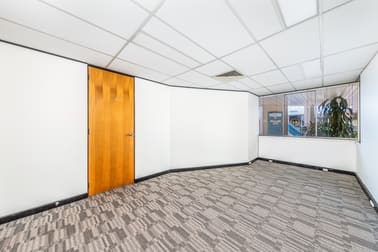 8/22 Fisher Road Dee Why NSW 2099 - Image 3