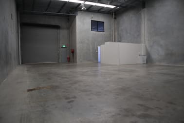2/24 Mordaunt Circuit Canning Vale WA 6155 - Image 2