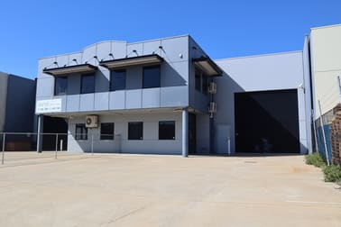 2/24 Mordaunt Circuit Canning Vale WA 6155 - Image 1