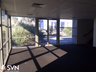 33 Mordaunt Circuit Canning Vale WA 6155 - Image 2