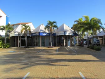 15/564 Esplanade Urangan QLD 4655 - Image 2