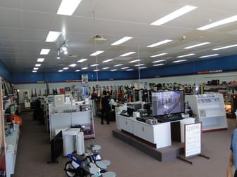 25 TOOLOOA STREET South Gladstone QLD 4680 - Image 2