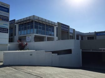 Click to view all images 2/5 Taree Street Burleigh Heads QLD 4220 - Image 2