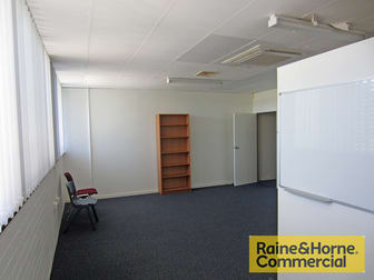 1/32 Hayward Street Stafford QLD 4053 - Image 2