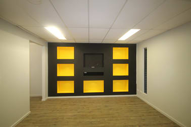 1/8 Container Street Tingalpa QLD 4173 - Image 3