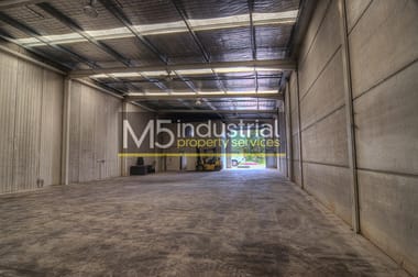 2/4 Pat Devlin Close Chipping Norton NSW 2170 - Image 2