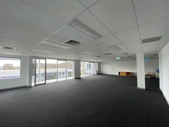 Click to view all images 4/13A Narabang Way Belrose NSW 2085 - Image 3