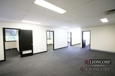 Upper Mount Gravatt QLD 4122 - Image 2